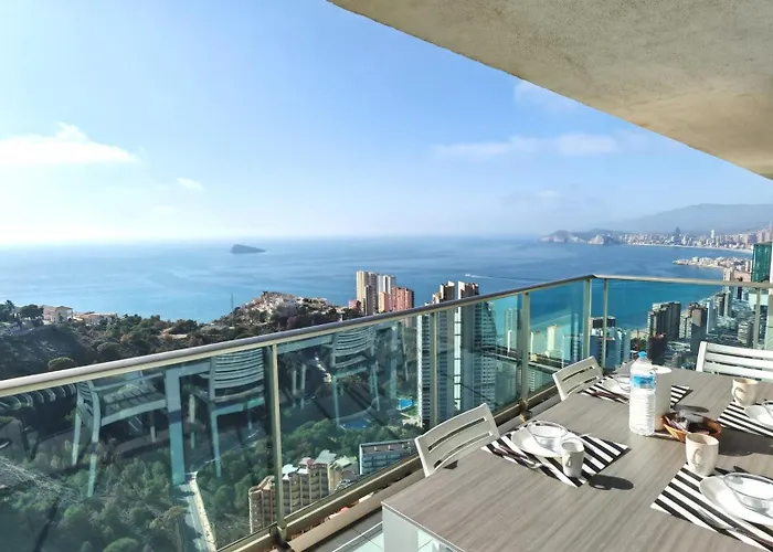 Skyline 39 Increibles Vistas Al Mar Desde La Terraza Privada En La Planta 39 Apartament